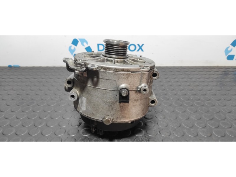 Recambio de alternador para mercedes-benz clase c (w203) berlina 200 cdi (203.004) referencia OEM IAM 10480408  