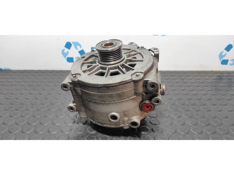 Recambio de alternador para mercedes-benz clase c (w203) berlina 200 cdi (203.004) referencia OEM IAM 10480408  