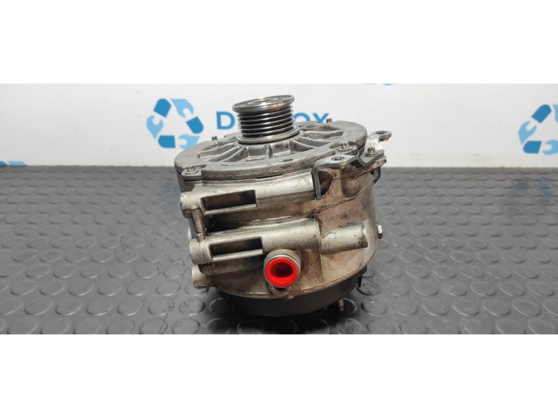 Recambio de alternador para mercedes-benz clase c (w203) berlina 200 cdi (203.004) referencia OEM IAM 10480408  