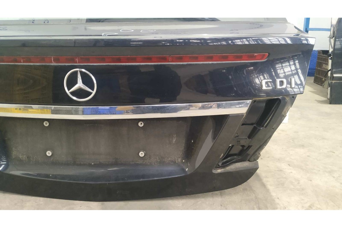 Recambio de porton trasero para mercedes-benz clase clc (cl203) clc 220 cdi (la) (203.708) referencia OEM IAM 2037400705  
