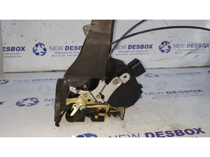 Recambio de cerradura puerta trasera izquierda para toyota rav 4 (a2) 2.0 luna 4x4 (2003) referencia OEM IAM   