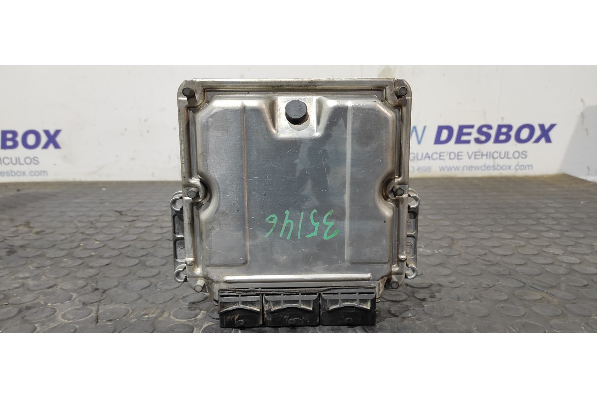 Recambio de centralita motor uce para renault trafic caja cerrada (ab 4.01) doble cabina l1h1 2,7t referencia OEM IAM H0M8200051