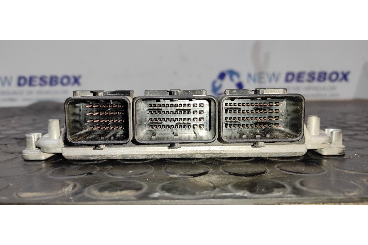 Recambio de centralita motor uce para renault trafic caja cerrada (ab 4.01) doble cabina l1h1 2,7t referencia OEM IAM H0M8200051