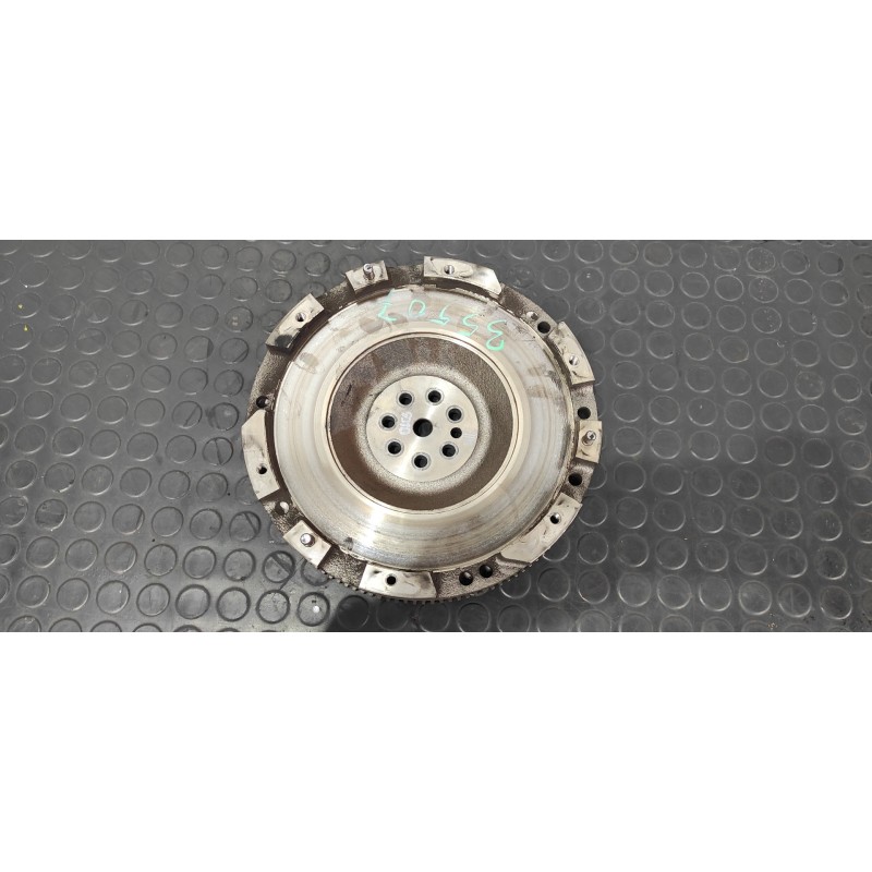 Recambio de volante motor para hyundai i20 active classic blue referencia OEM IAM 232110A810  