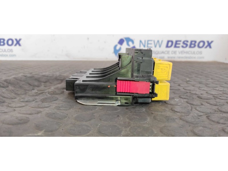 Recambio de caja reles / fusibles para mercedes-benz clase cl (w215) coupe 500 (215.375) referencia OEM IAM A0285459832  