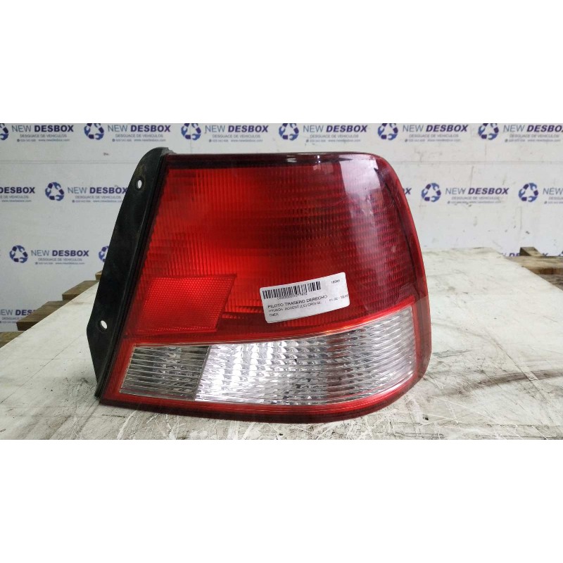 Recambio de piloto trasero derecho para hyundai accent (lc) crdi gl referencia OEM IAM 1156NA  