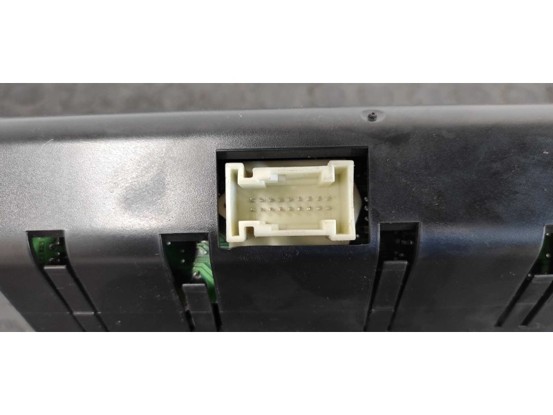 Recambio de mando climatizador para mercedes-benz clase cl (w215) coupe 500 (215.375) referencia OEM IAM 2208300185  