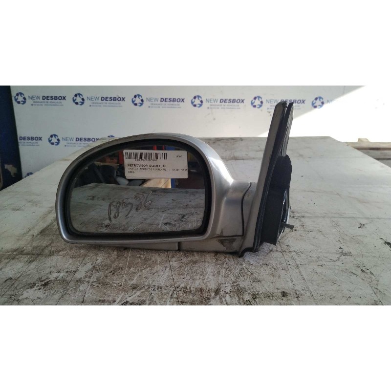 Recambio de retrovisor izquierdo para hyundai accent (lc) crdi gl referencia OEM IAM 012188  