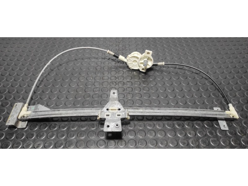 Recambio de elevalunas delantero izquierdo para mercedes-benz vito (w638) caja cerrada 110 d  (638.074) referencia OEM IAM   