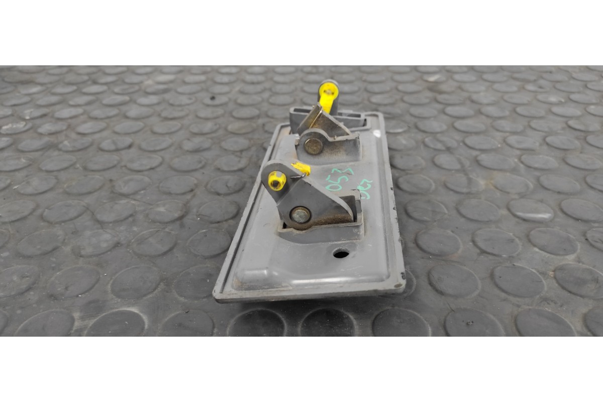 Recambio de maneta interior delantera derecha para nissan serena (c23m) 2.3 lx diesel referencia OEM IAM 806709C001  