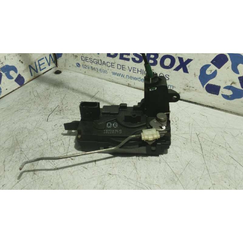 Recambio de cerradura puerta delantera derecha para opel zafira b 1.9 cdti referencia OEM IAM 13210749  