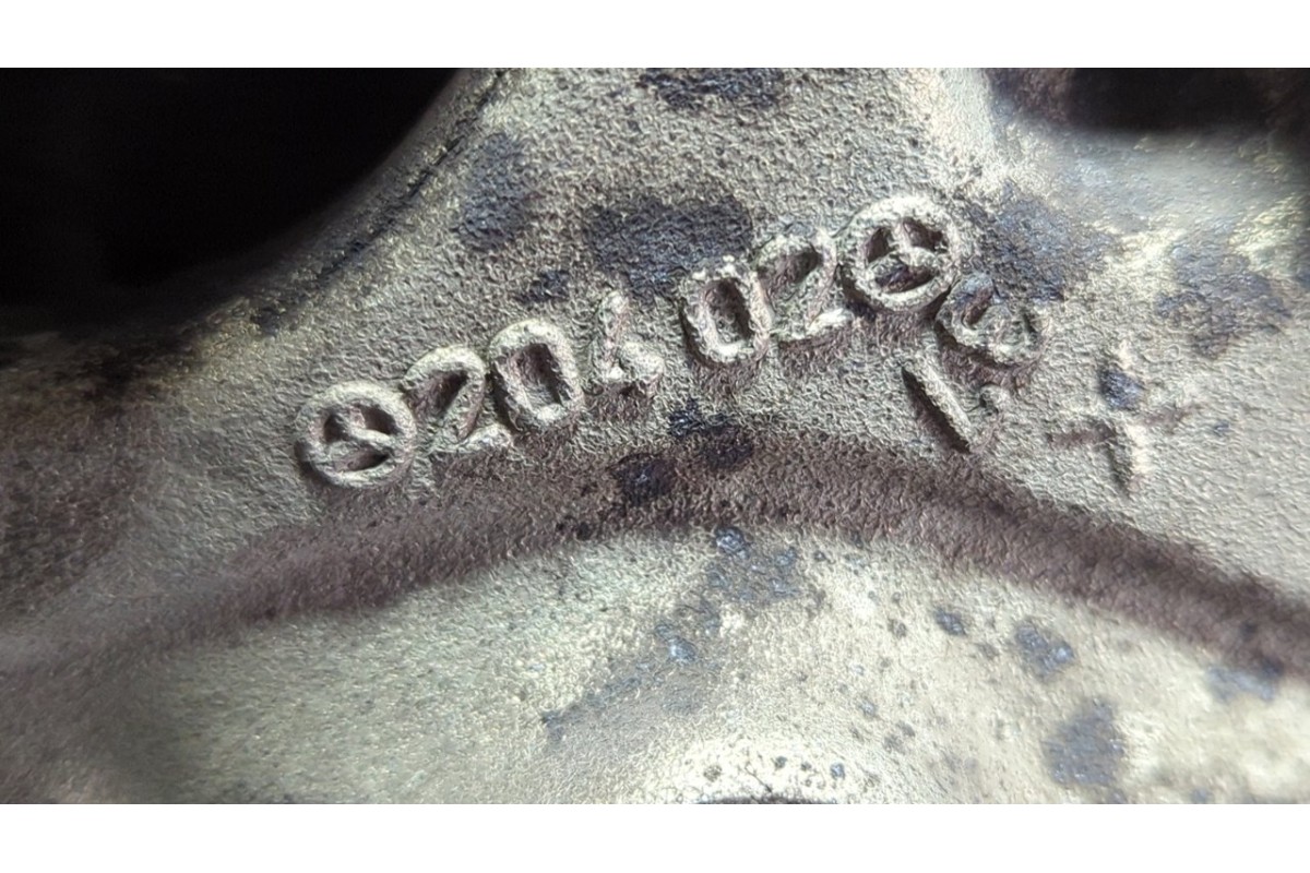 Recambio de mangueta delantera derecha para mercedes-benz clase clc (cl203) clc 220 cdi (la) (203.708) referencia OEM IAM 20402 