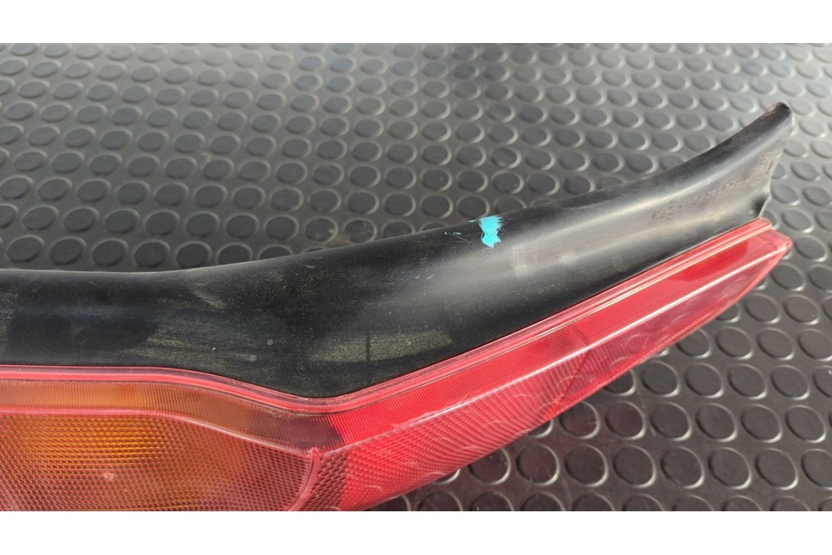Recambio de piloto trasero izquierdo para fiat punto berlina (188) 1.3 16v multijet feel referencia OEM IAM 517643730  