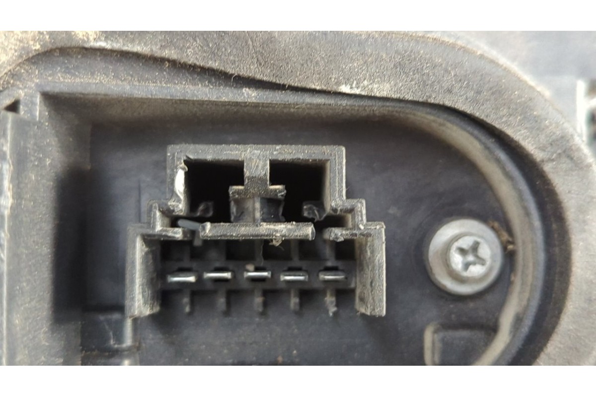 Recambio de piloto trasero izquierdo para fiat punto berlina (188) 1.3 16v multijet feel referencia OEM IAM 517643730  