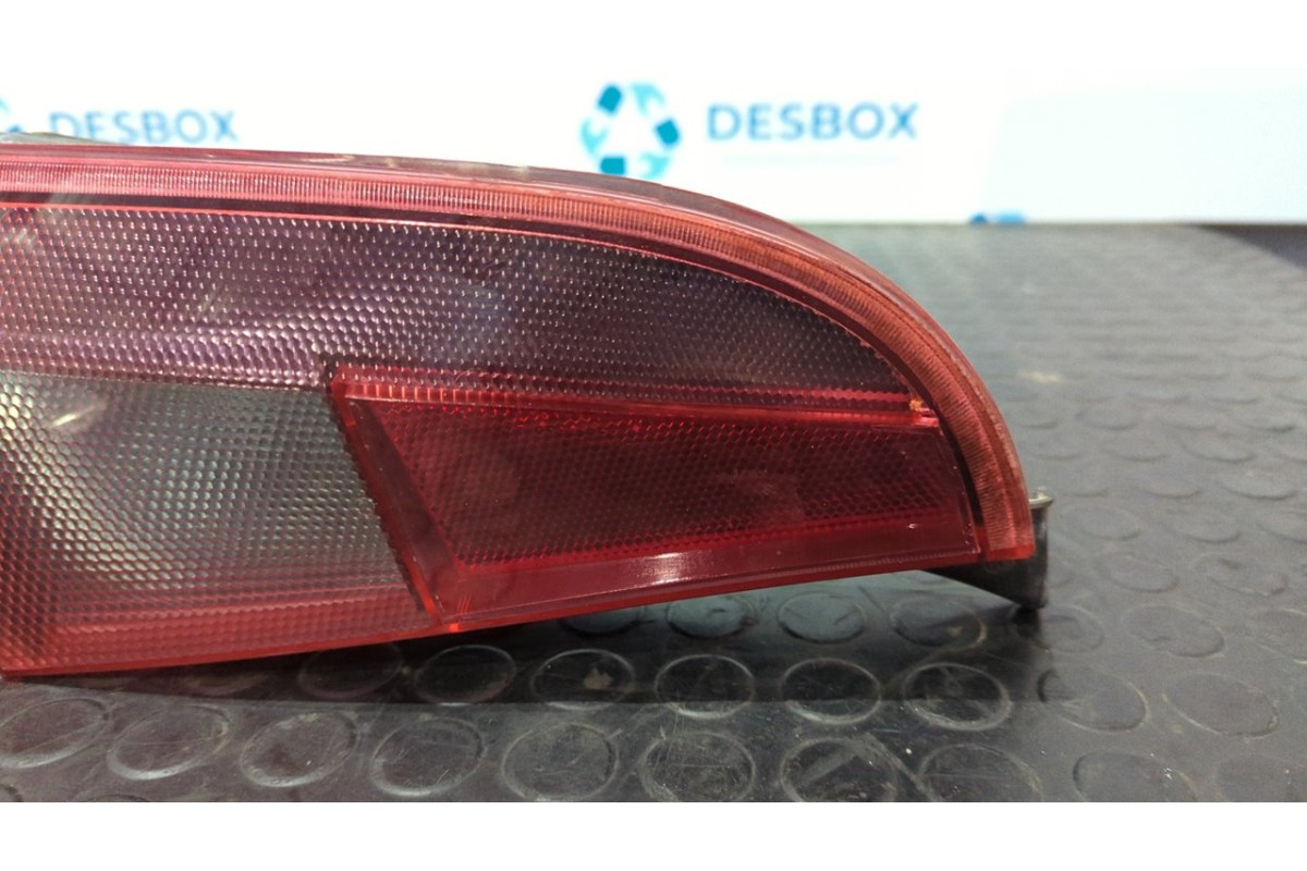 Recambio de piloto trasero derecho para fiat punto berlina (188) 1.3 16v multijet feel referencia OEM IAM 51764372  