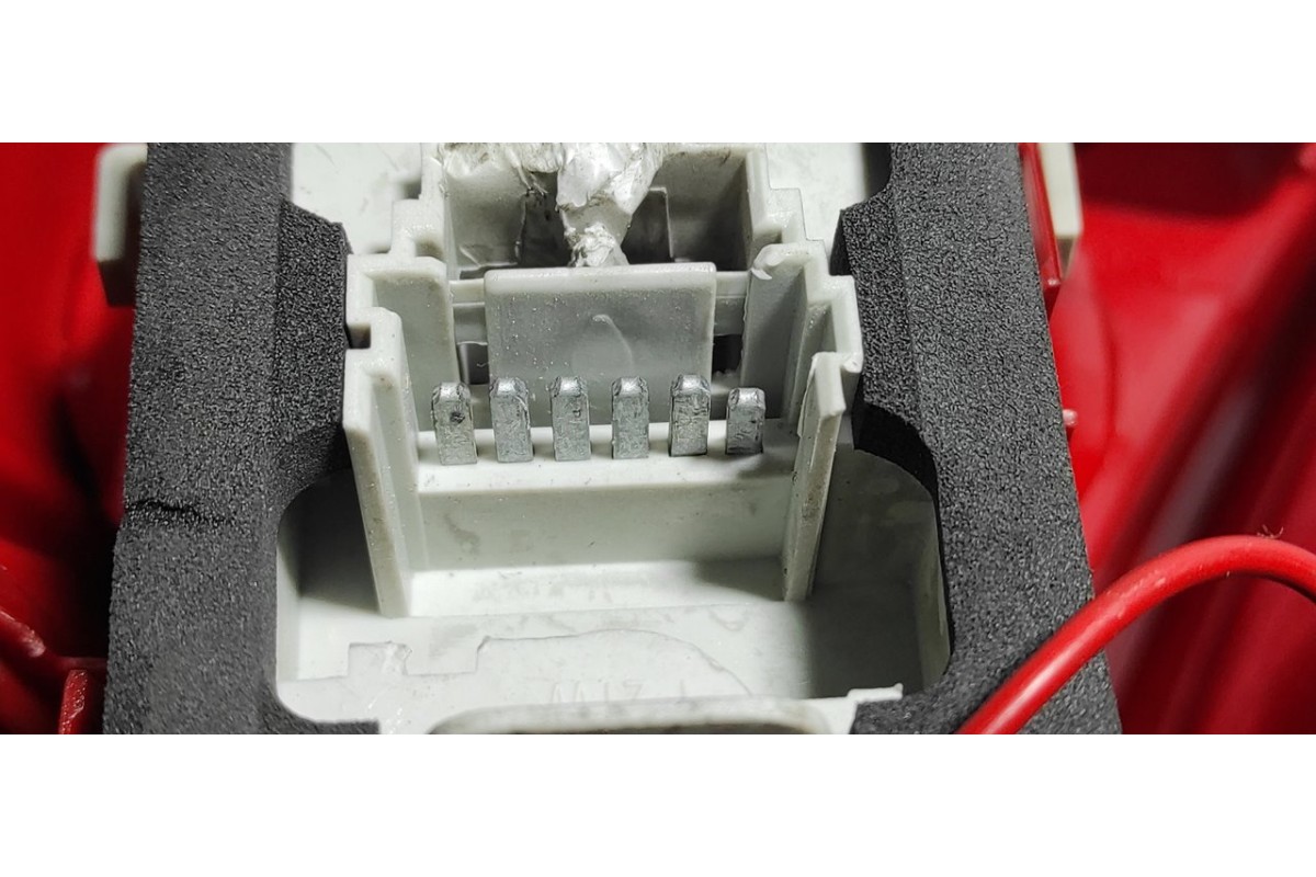 Recambio de piloto trasero izquierdo para renault clio ii fase ii (b/cb0) authentique referencia OEM IAM 82000714130  