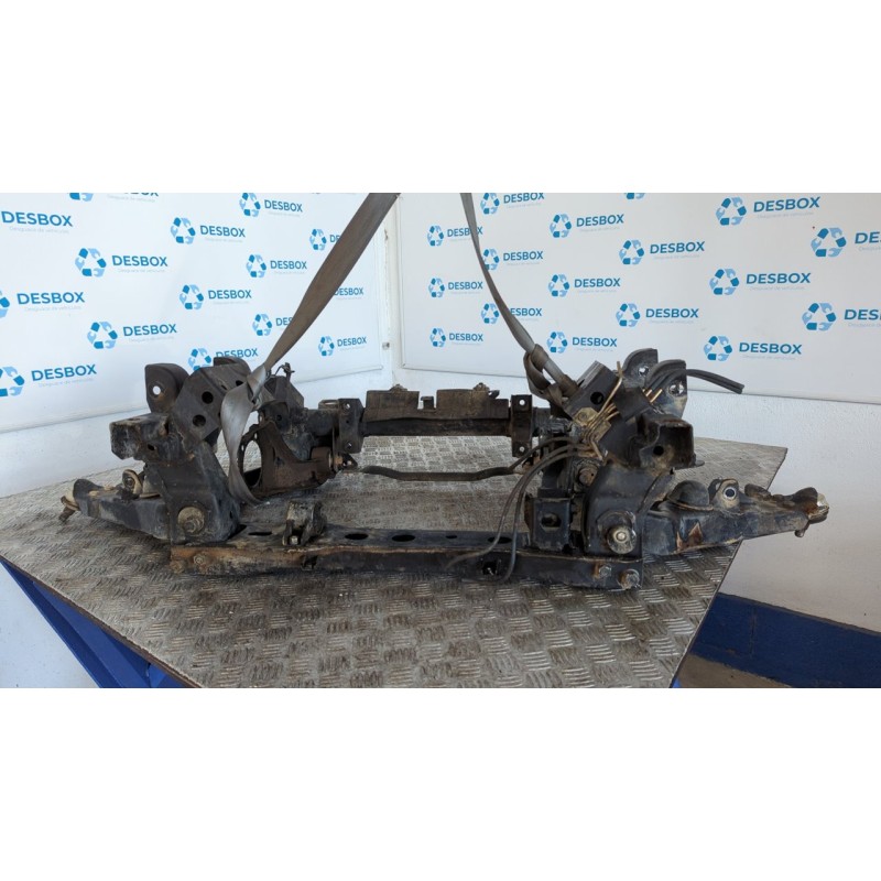 Recambio de puente delantero para mitsubishi montero (v80/v90) 3.2 di-d intense (3-ptas.) referencia OEM IAM MR404760  