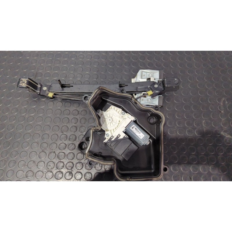 Recambio de elevalunas trasero izquierdo para seat leon (1p1) reference referencia OEM IAM 1P0867443A  