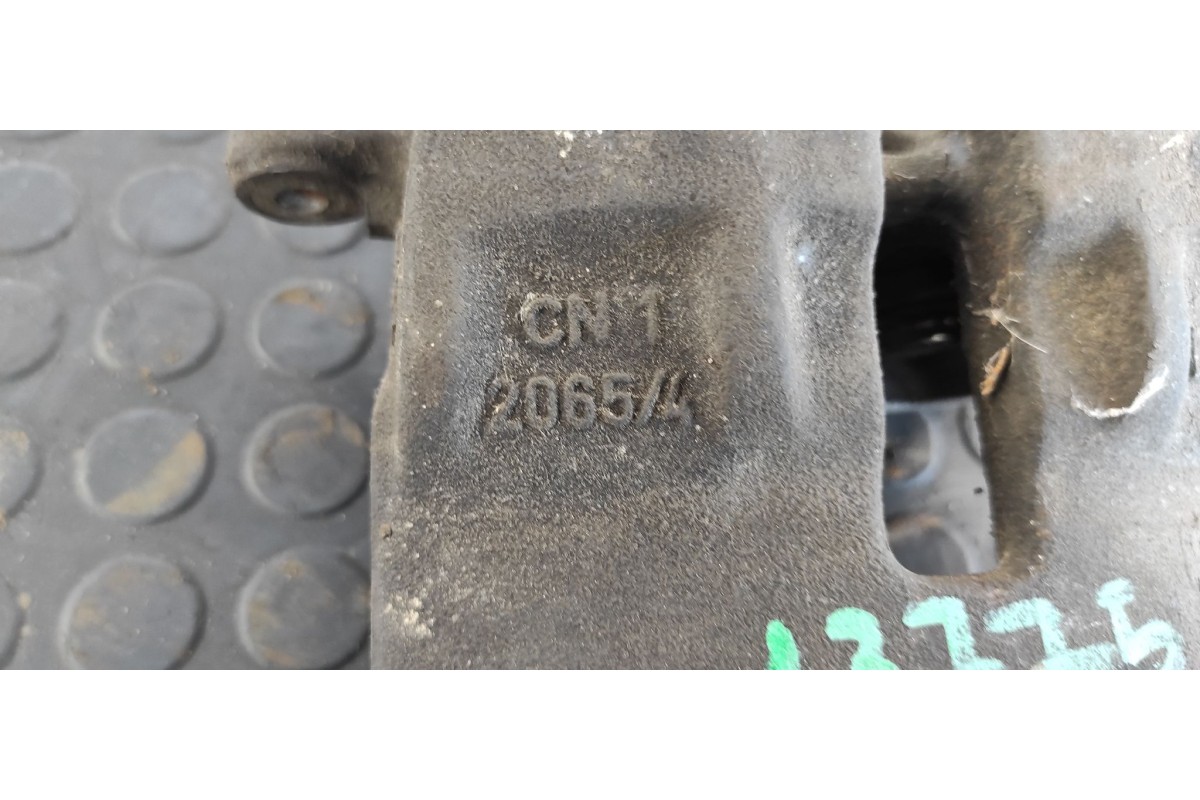 Recambio de pinza de freno delantera derecha para land rover discovery (lt) 2.5 turbodiesel referencia OEM IAM CN120654  