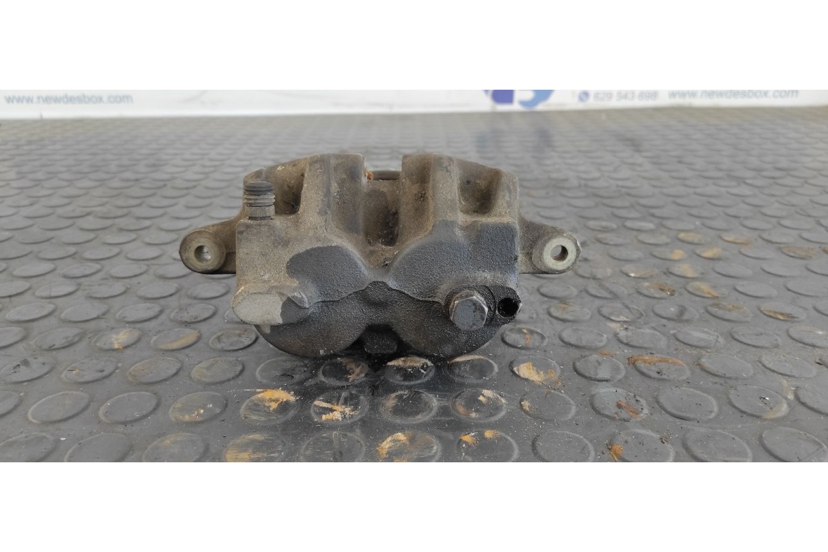 Recambio de pinza de freno delantera derecha para land rover discovery (lt) 2.5 turbodiesel referencia OEM IAM CN120654  