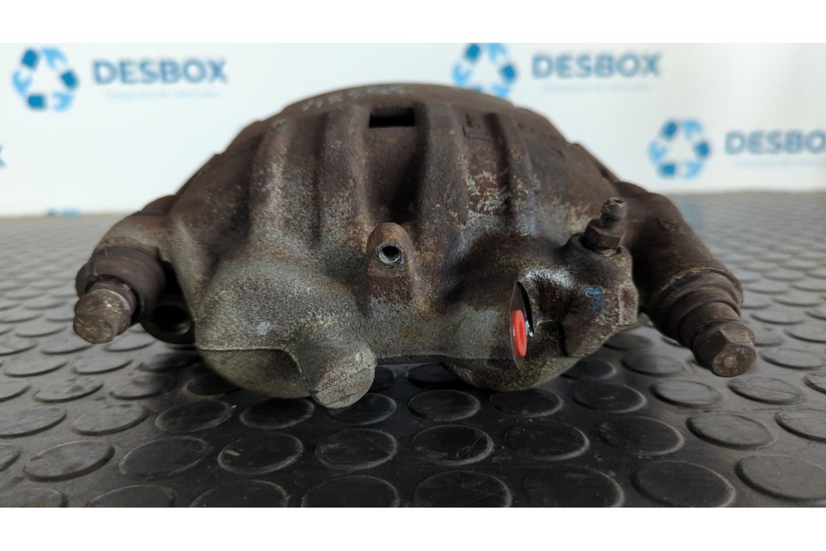 Recambio de pinza de freno delantera izquierda para mercedes-benz sprinter 02.00  combi 213 cdi (902.671-672) referencia OEM IAM