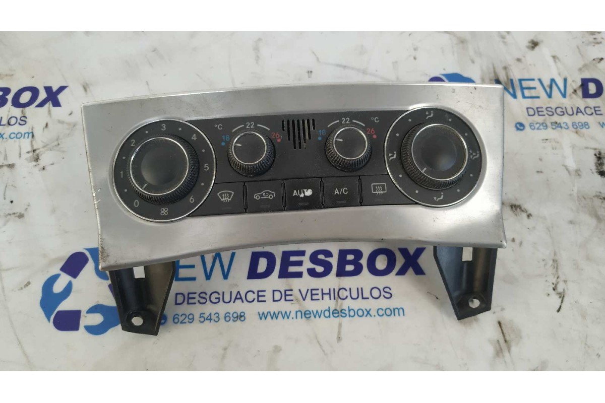 Recambio de mando climatizador para mercedes-benz clase clc (cl203) clc 220 cdi (la) (203.708) referencia OEM IAM A2038304085  