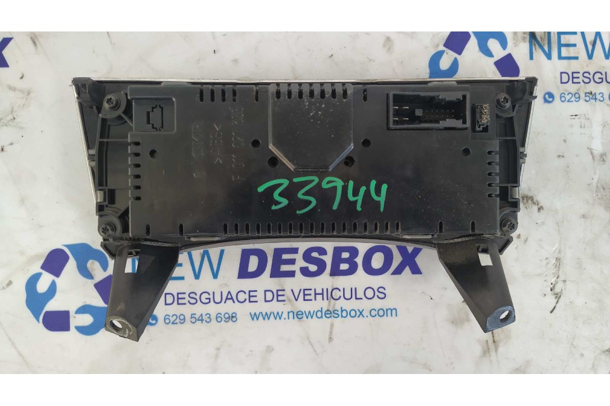 Recambio de mando climatizador para mercedes-benz clase clc (cl203) clc 220 cdi (la) (203.708) referencia OEM IAM A2038304085  