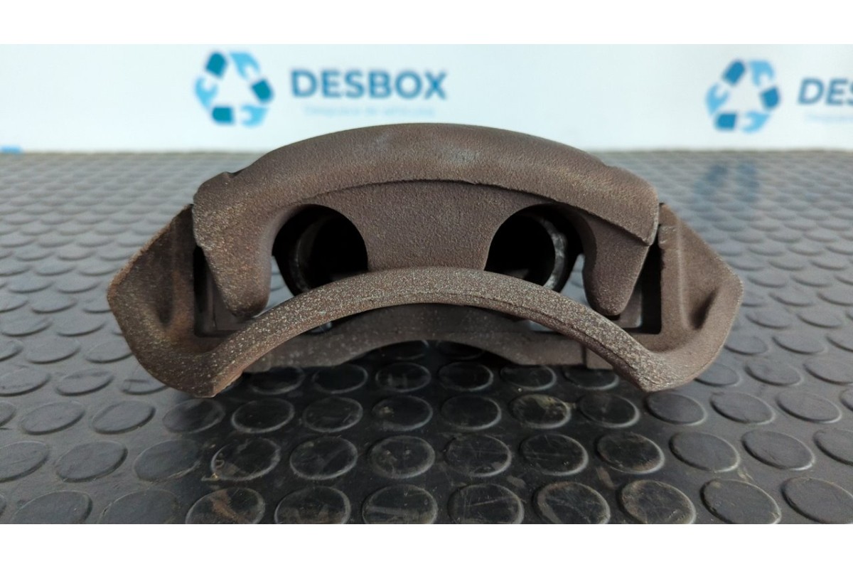 Recambio de pinza de freno delantera derecha para mercedes-benz sprinter 02.00  combi 213 cdi (902.671-672) referencia OEM IAM 4