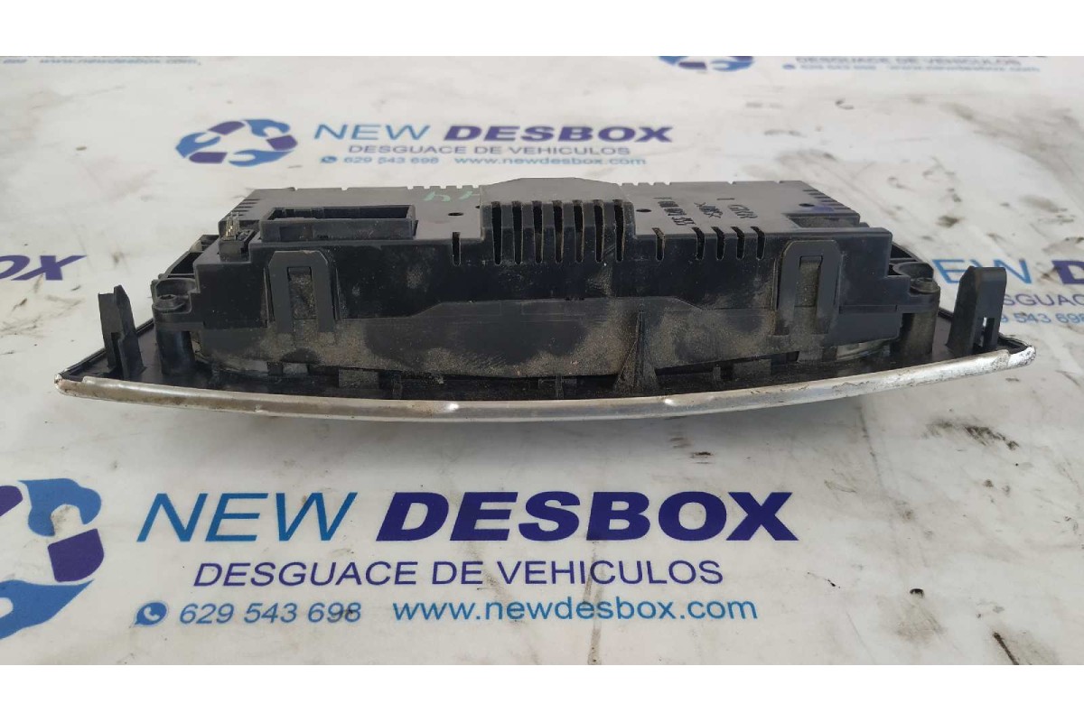 Recambio de mando climatizador para mercedes-benz clase clc (cl203) clc 220 cdi (la) (203.708) referencia OEM IAM A2038304085  
