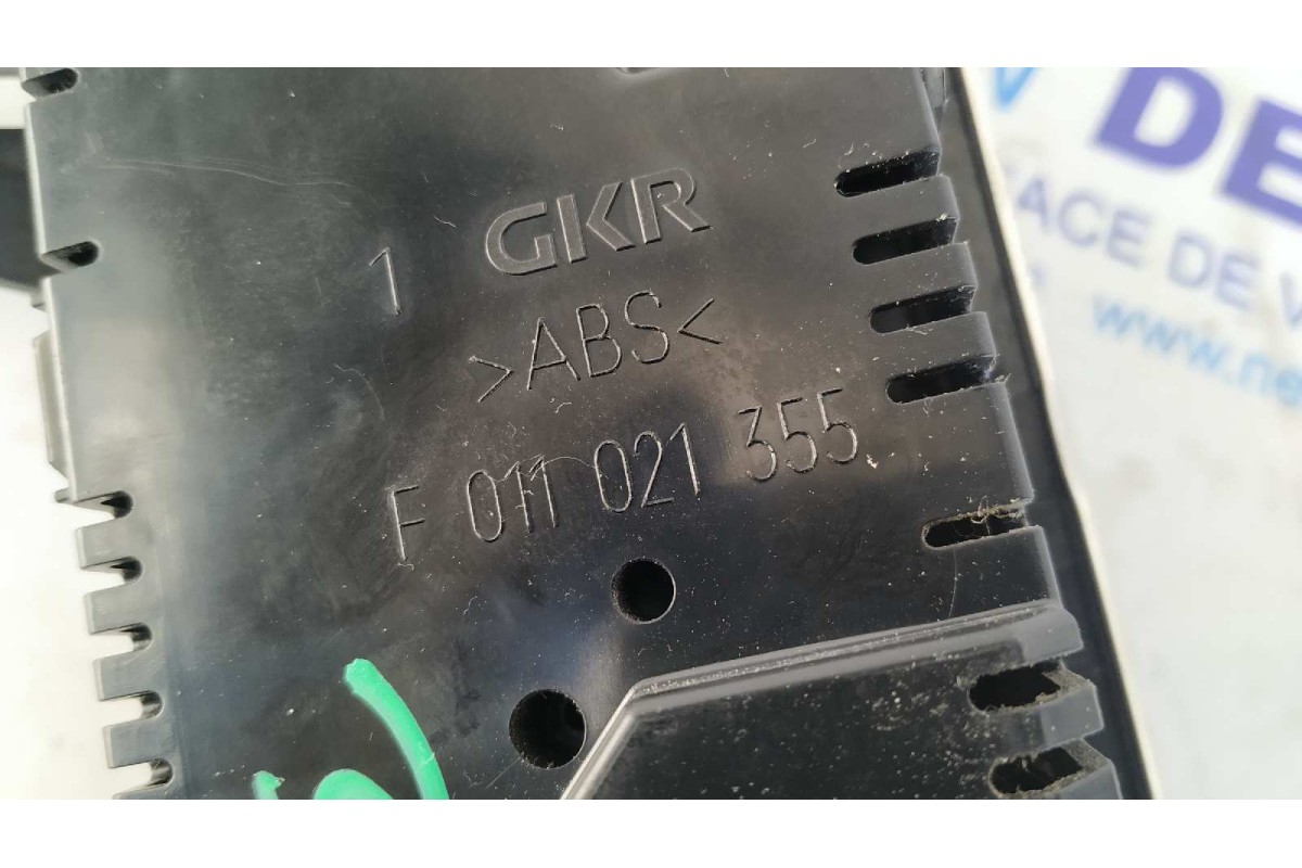 Recambio de mando climatizador para mercedes-benz clase clc (cl203) clc 220 cdi (la) (203.708) referencia OEM IAM A2038304085  