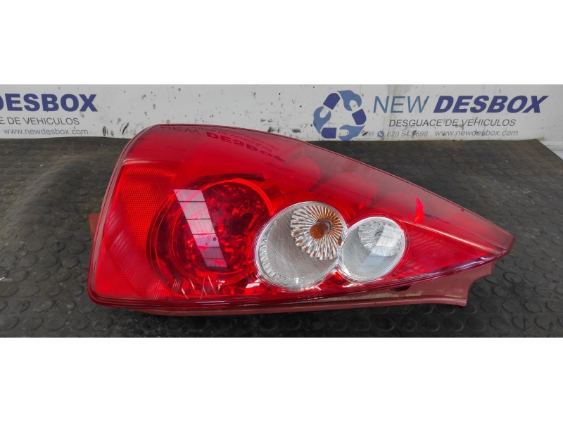 Recambio de piloto trasero izquierdo para mazda 5 berl. (cr) 2.0 crtd active+ (105kw) referencia OEM IAM C23551160  