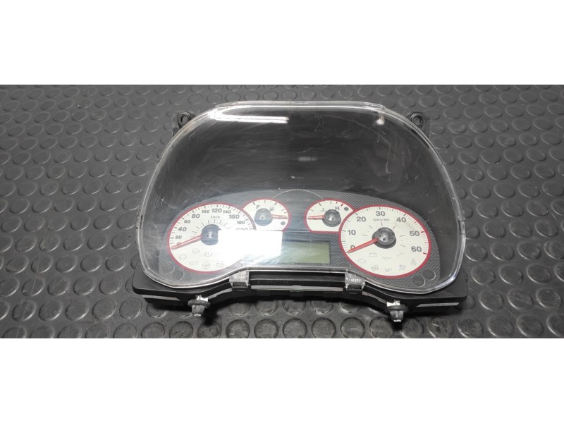 Recambio de cuadro instrumentos para fiat grande punto (199) 1.9 8v multijet sport referencia OEM IAM 5550011005  
