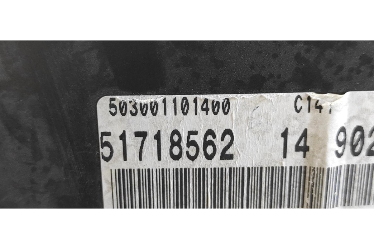 Recambio de cuadro instrumentos para fiat grande punto (199) 1.9 8v multijet sport referencia OEM IAM 5550011005  