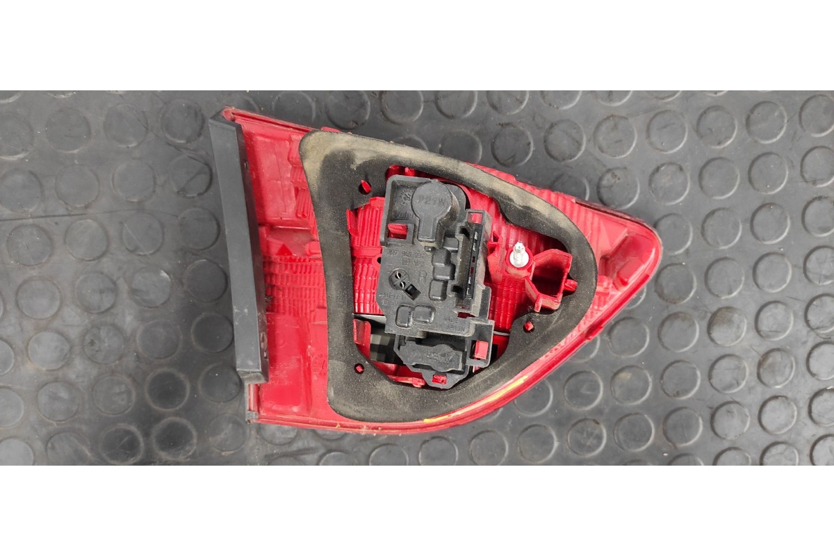Recambio de piloto porton derecho para seat exeo st (3r5)(2009>) 2.0 tdi referencia OEM IAM 3R9945094A  