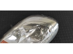 Recambio de faro izquierdo para renault trafic combi (ab 4.01) 2.0 dci diesel cat referencia OEM IAM 8200701352   2