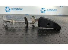 Recambio de retenedor puerta izquierda para dacia dokker ambiance referencia OEM IAM 7700308157E  