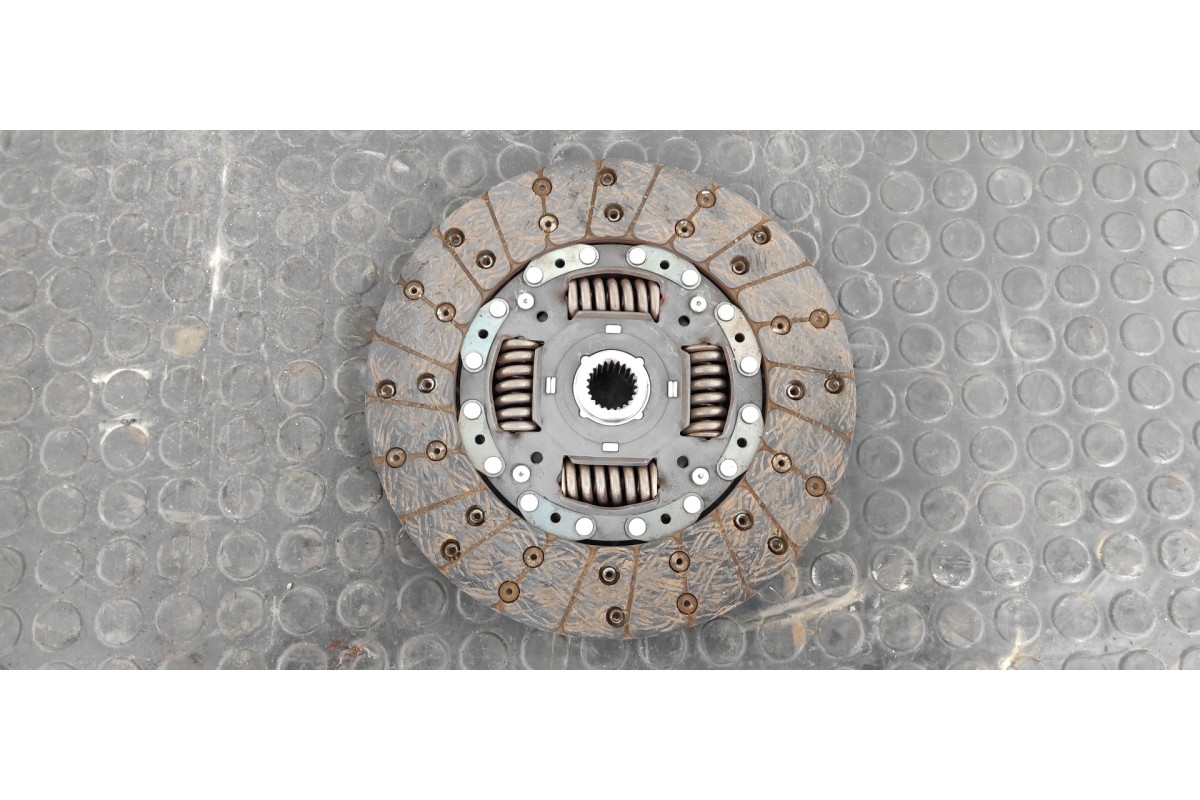 Recambio de kit embrague para mitsubishi montero (v20/v40) 2800 td american dream (3-ptas.) referencia OEM IAM 325016510  