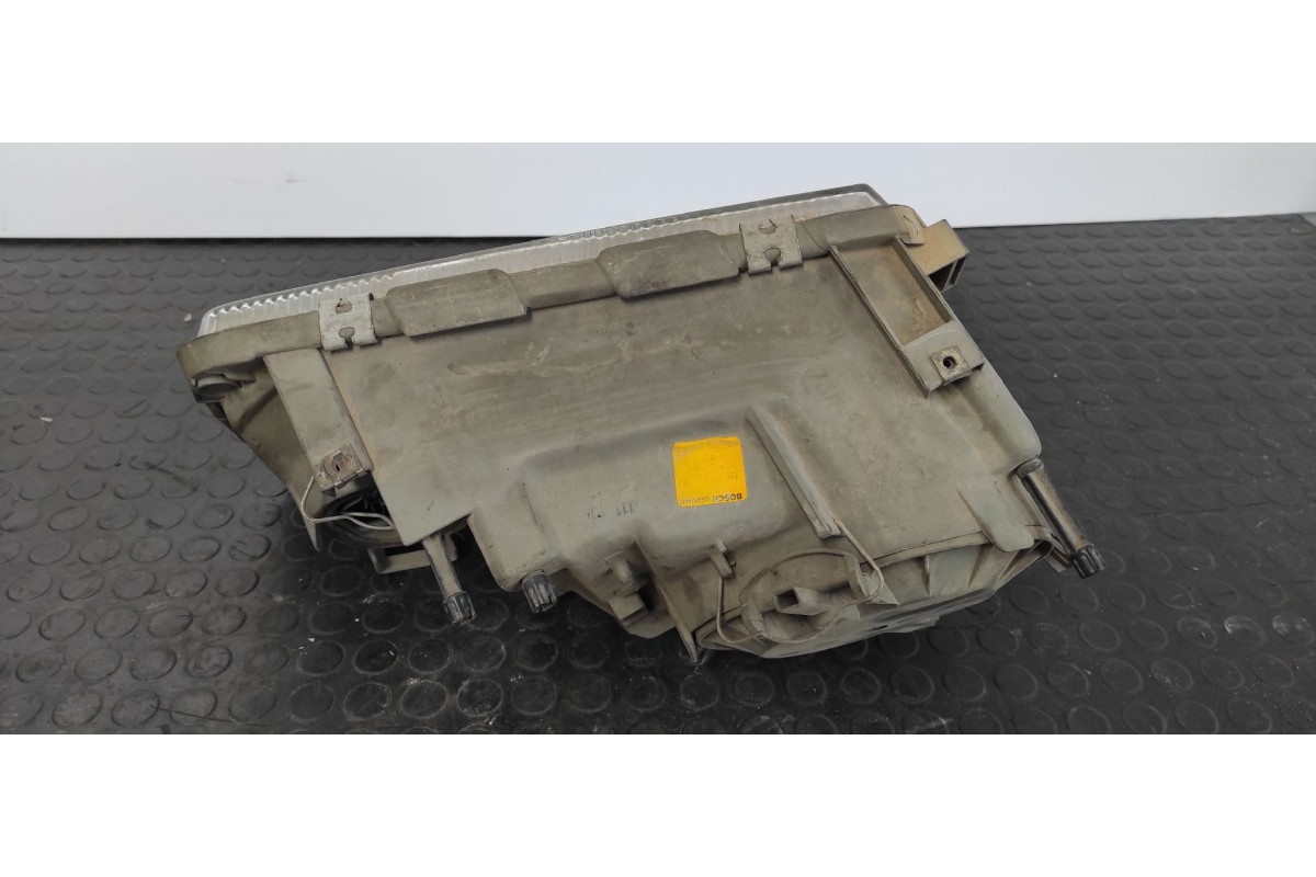 Recambio de faro derecho para mercedes-benz clase s (w126) berlina+coupe 4.2 v8 referencia OEM IAM A1268205861  