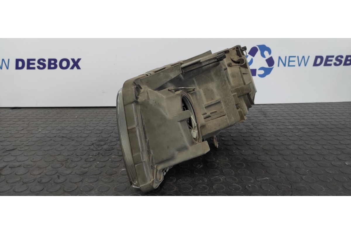 Recambio de faro derecho para mercedes-benz clase s (w126) berlina+coupe 4.2 v8 referencia OEM IAM A1268205861  