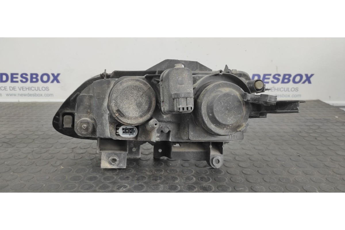 Recambio de faro derecho para renault espace / grand espace (je0) 2.2 dci turbodiesel cat referencia OEM IAM 89002587  