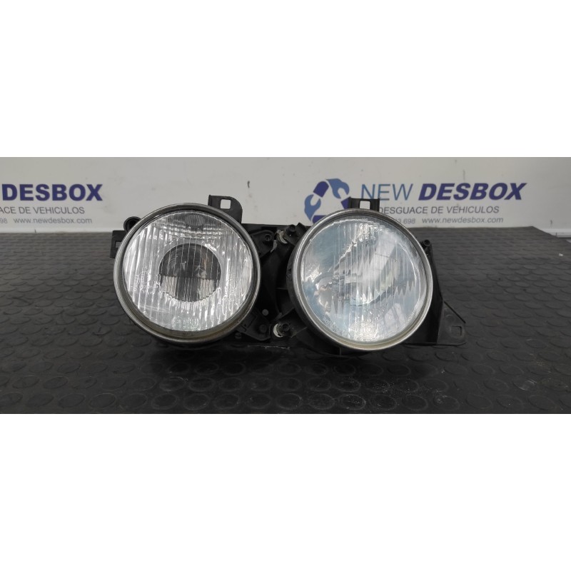 Recambio de faro derecho para bmw serie 7 (e32) 3.0 referencia OEM IAM 13174000  