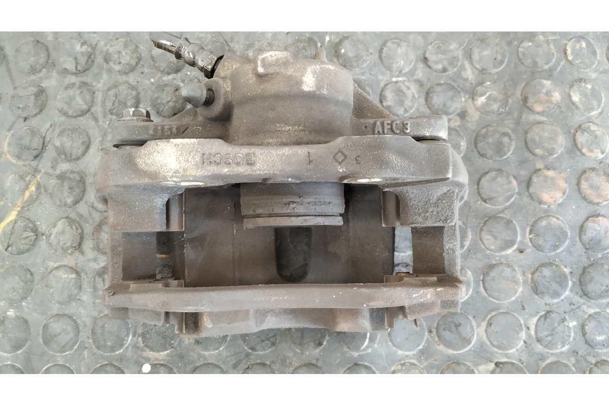 Recambio de pinza de freno delantera izquierda para citroen xsara picasso 1.8 16v referencia OEM IAM Y01131  