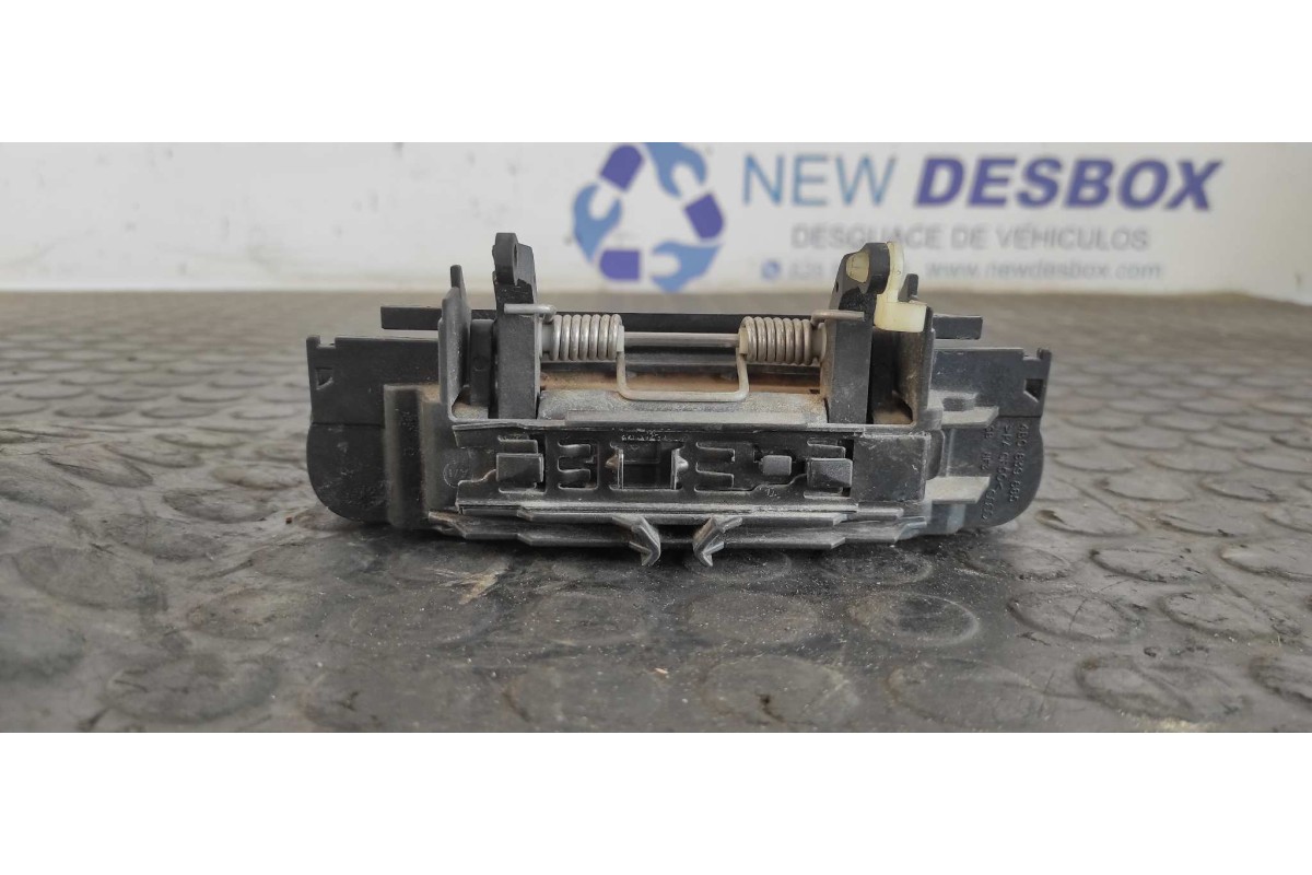 Recambio de maneta trasera derecha para audi a4 avant (8e) 2.0 tdi quattro (dpf) referencia OEM IAM 4B0839885  