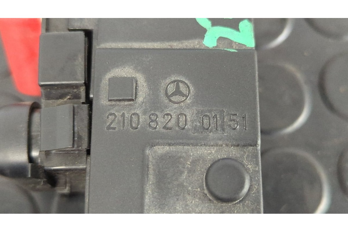 Recambio de mando multifuncion para mercedes-benz clase c (w202) familiar 220 t cdi (202.193) referencia OEM IAM 2088200310  