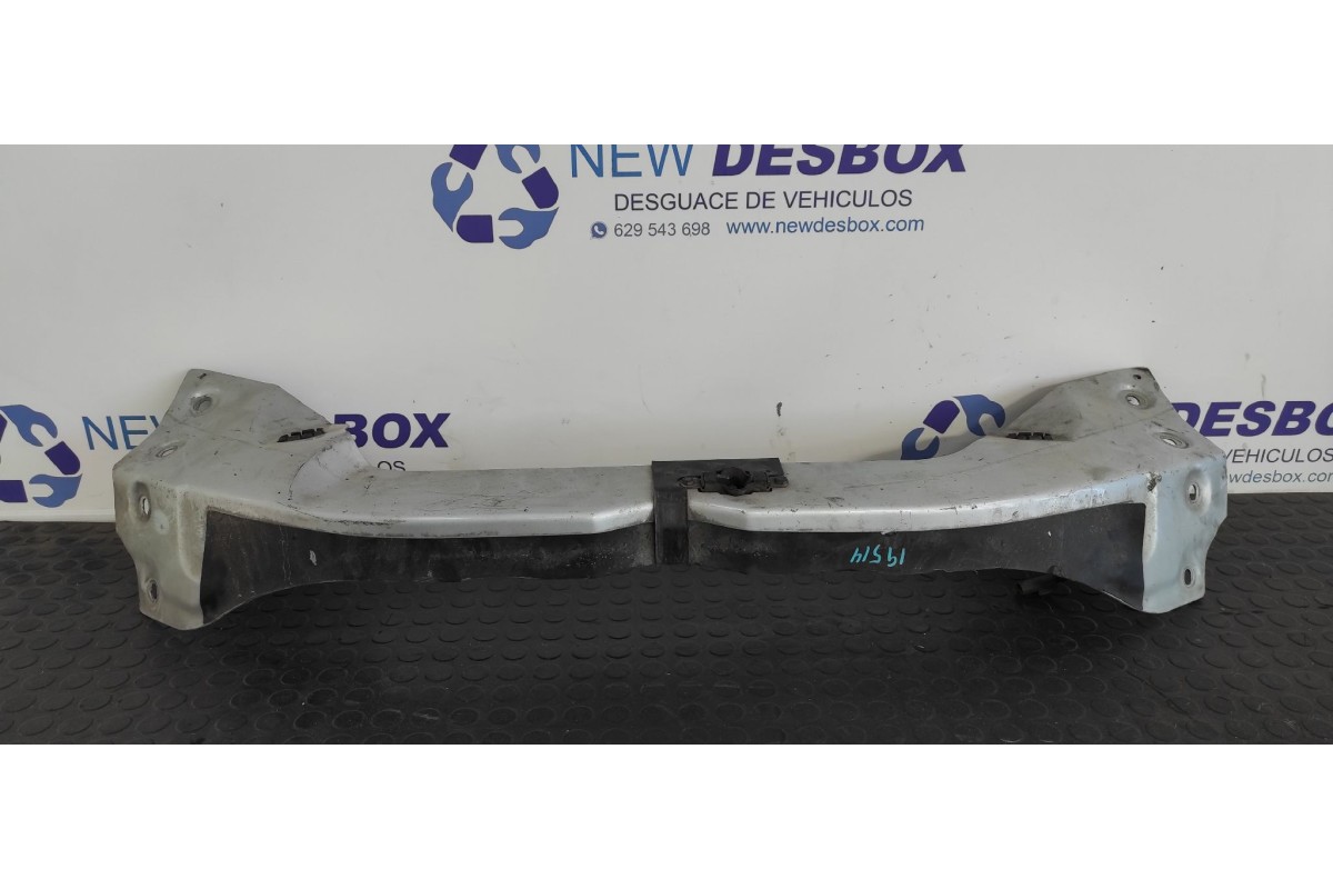 Recambio de panel frontal para mercedes-benz clase m (w163) 2.7 cdi 20v cat referencia OEM IAM 260546  