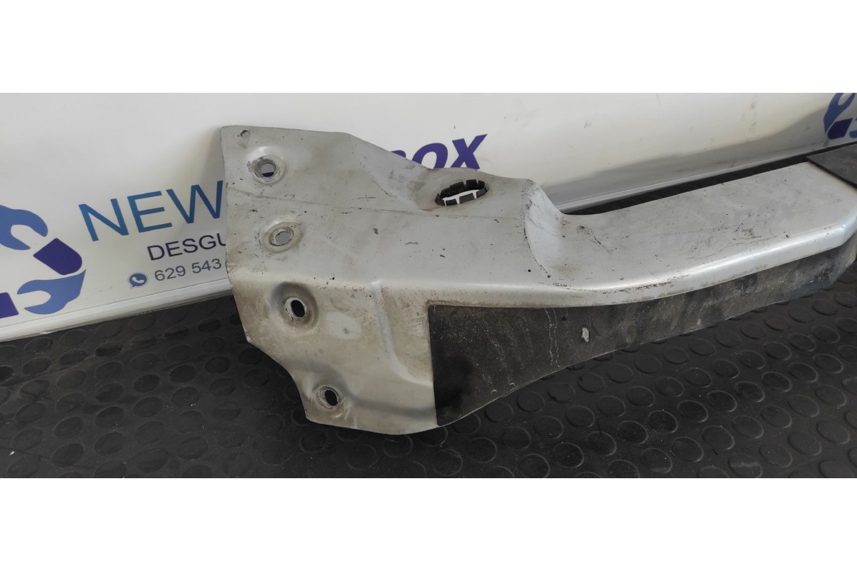 Recambio de panel frontal para mercedes-benz clase m (w163) 2.7 cdi 20v cat referencia OEM IAM 260546  