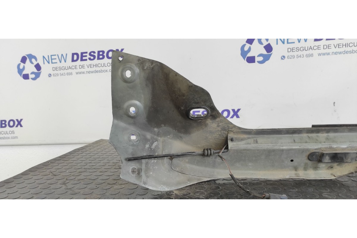 Recambio de panel frontal para mercedes-benz clase m (w163) 2.7 cdi 20v cat referencia OEM IAM 260546  