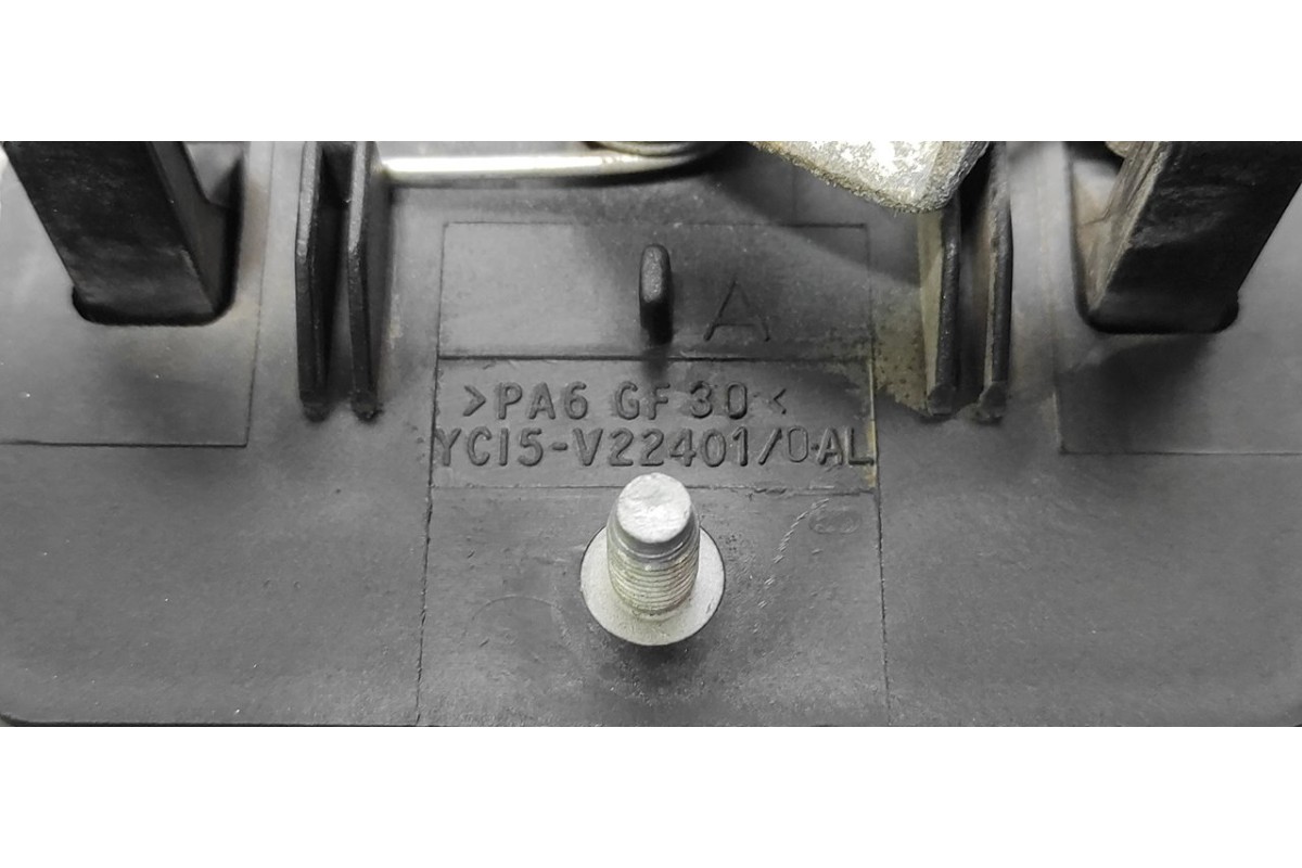 Recambio de maneta delantera izquierda para ford transit caja cerrada ´06 ft 260 k trend lkw referencia OEM IAM YC15V22401  