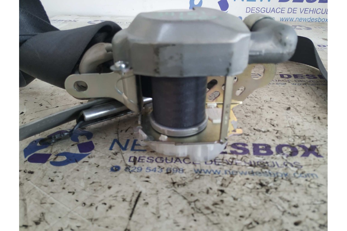 Recambio de cinturon delantero derecho para suzuki swift berlina (mz) rock am ring (3-ptas.) referencia OEM IAM 8492062K0  