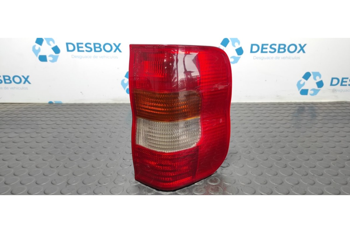 Recambio de piloto trasero derecho para opel combo (corsa b) 1.7 diesel referencia OEM IAM   